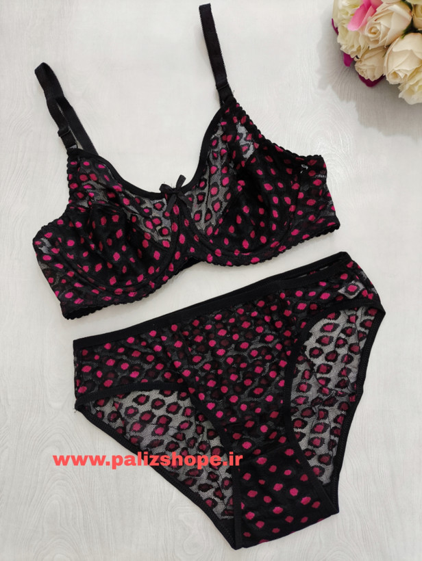 ست لباس زیر زنانه