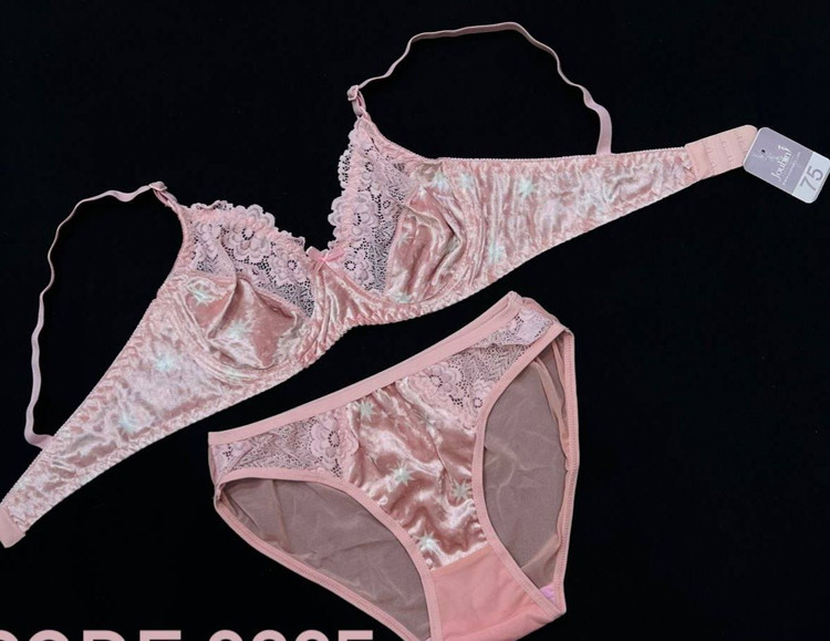 خرید ست لباس زیر فانتزی مخمل و دانتل رنگ صورتی طرح ستاره از فروشگاه پالیز شاپ
